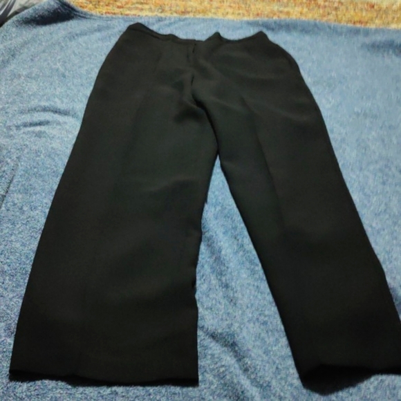 Elegant Black Faux Fur-Trimmed pants Set - Picture 7 of 7